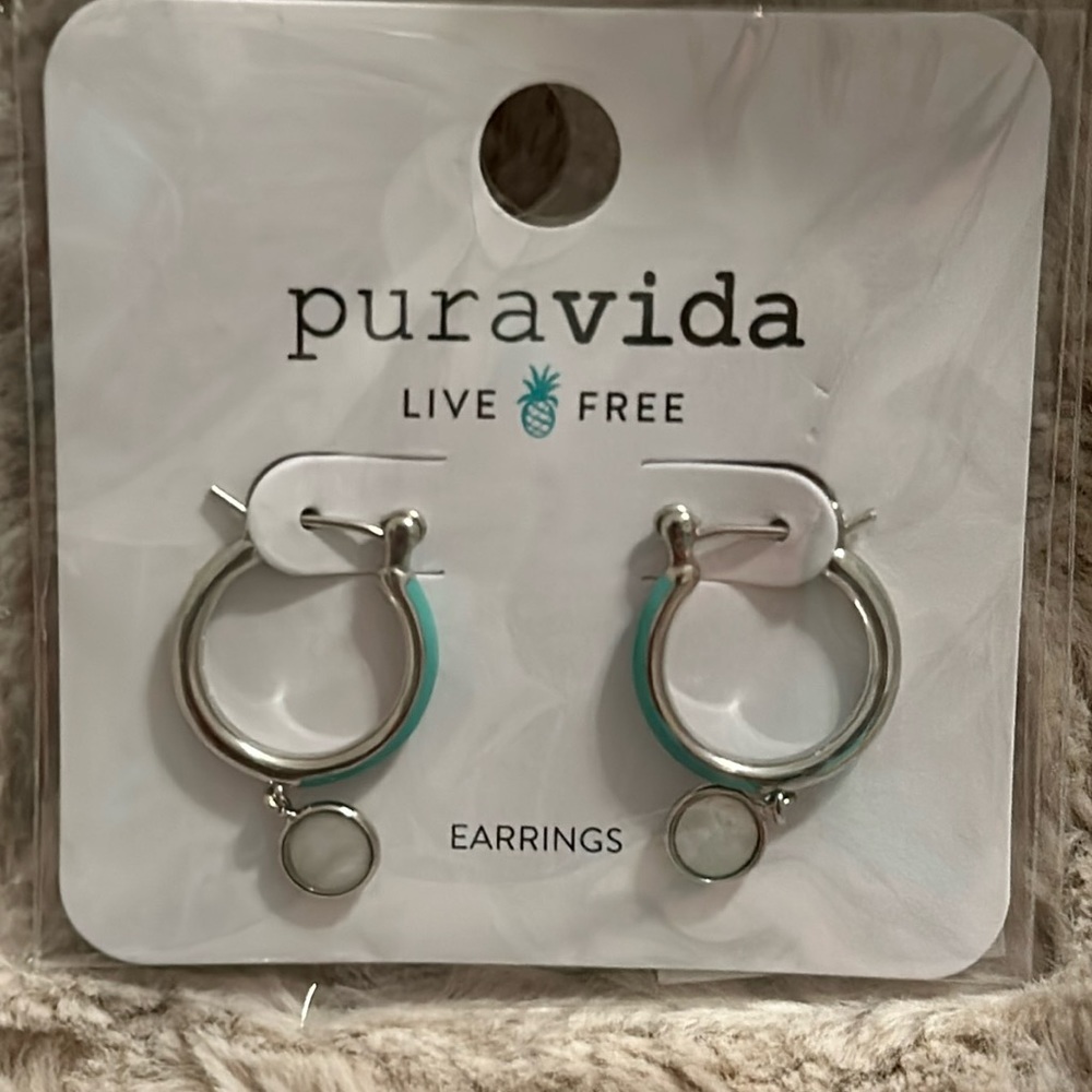 PuraVida Jewelry of the Month Club Santorini earrings